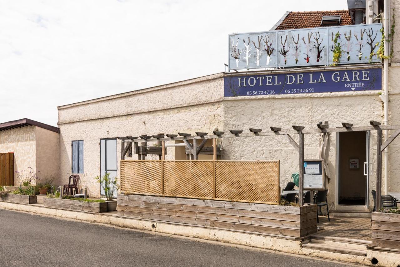 Hotel De La Gare Latresne Exterior photo